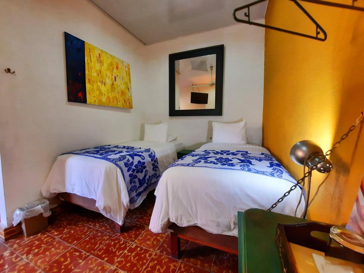 Hotel La Posada Del Doctor León Extérieur photo