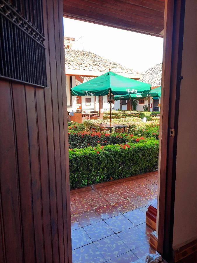 Hotel La Posada Del Doctor León Extérieur photo