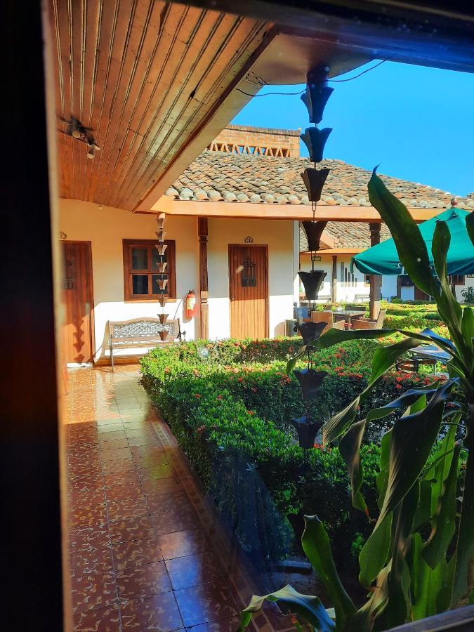 Hotel La Posada Del Doctor León Extérieur photo