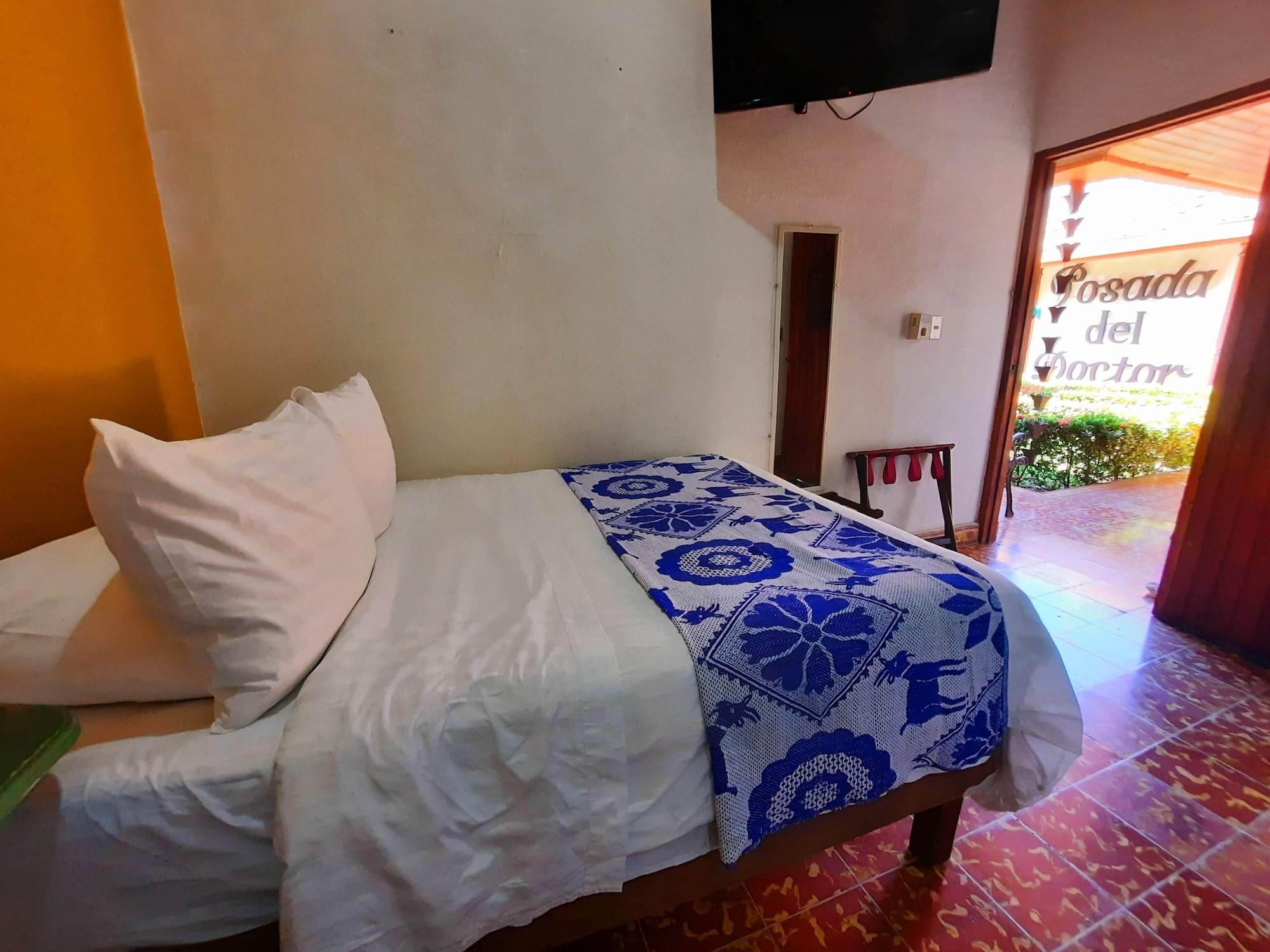 Hotel La Posada Del Doctor León Extérieur photo