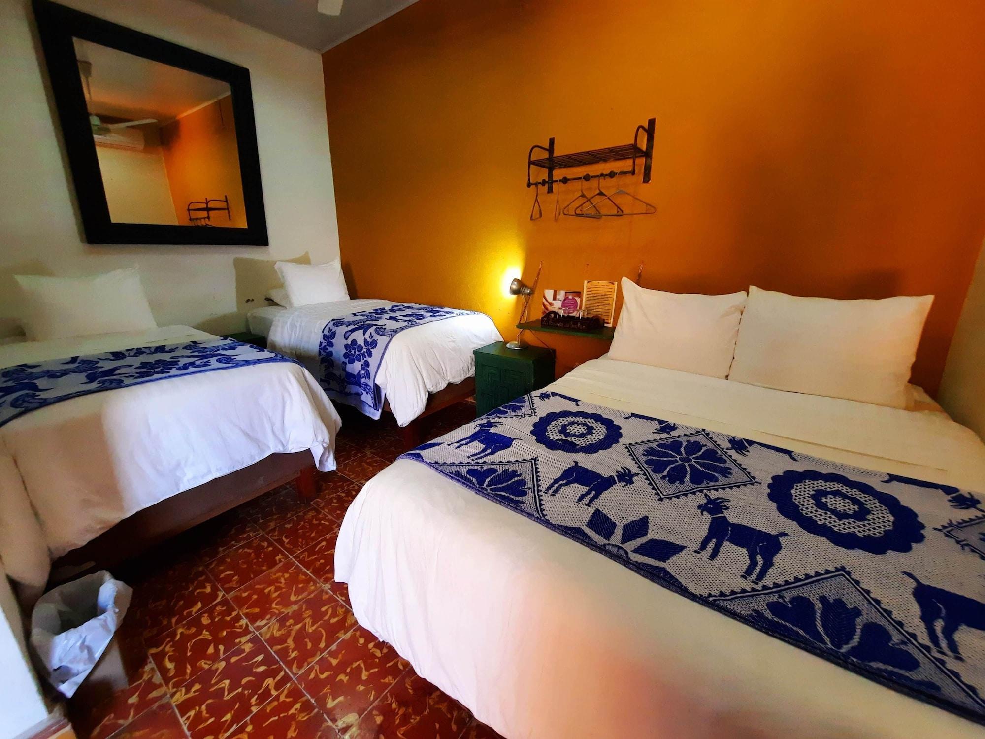 Hotel La Posada Del Doctor León Extérieur photo