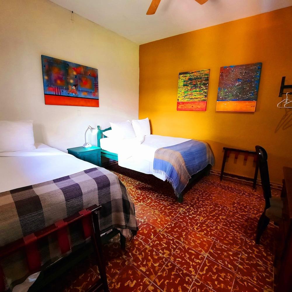Hotel La Posada Del Doctor León Extérieur photo