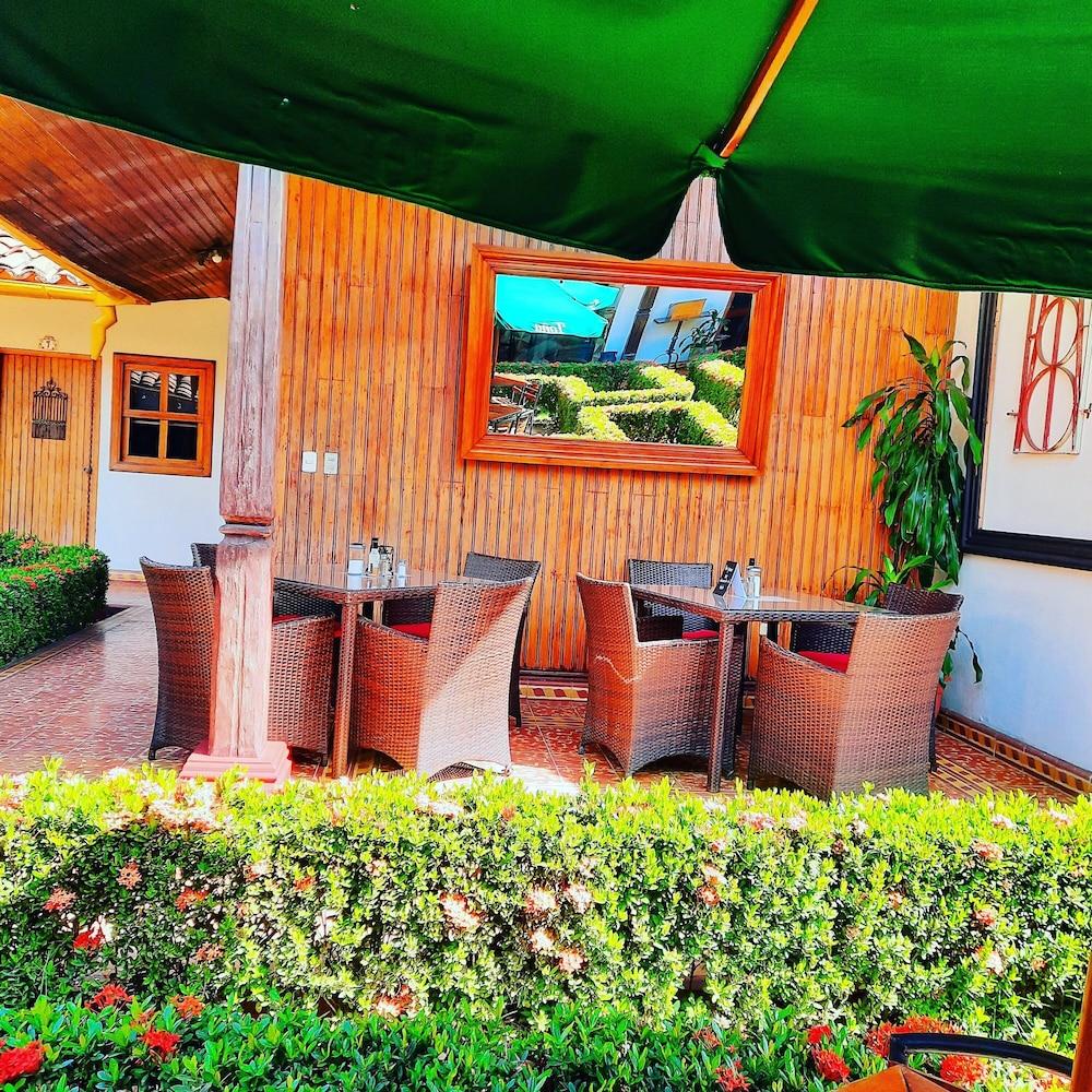 Hotel La Posada Del Doctor León Extérieur photo