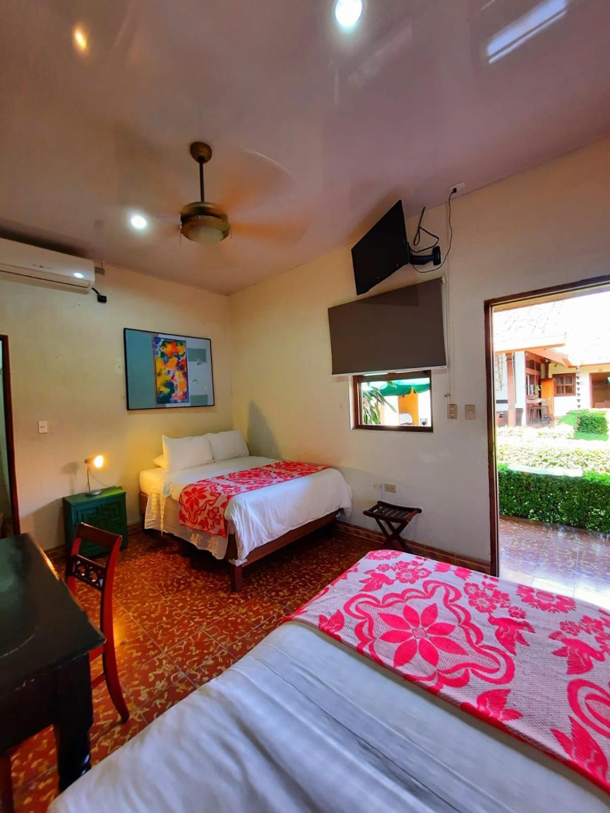 Hotel La Posada Del Doctor León Extérieur photo